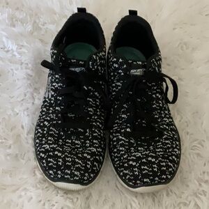 Skechers Relaxed Fit Shoe